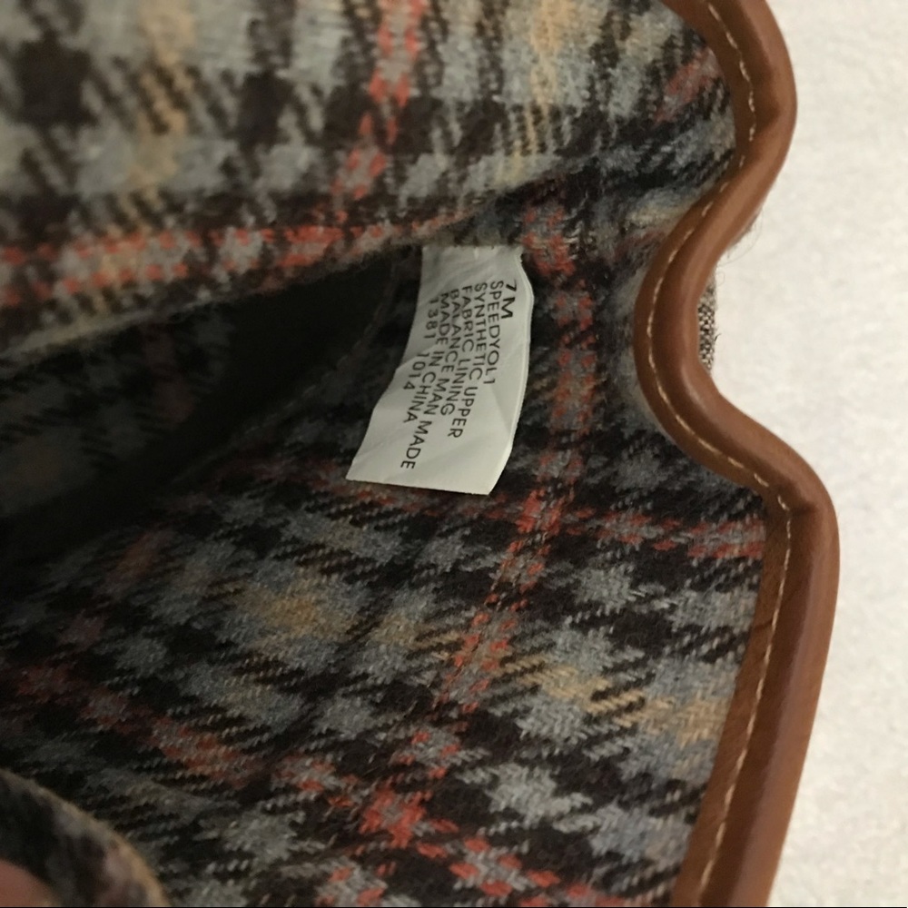 Nine West  Brown ankle botties  size 7 - Picture 6 of 6